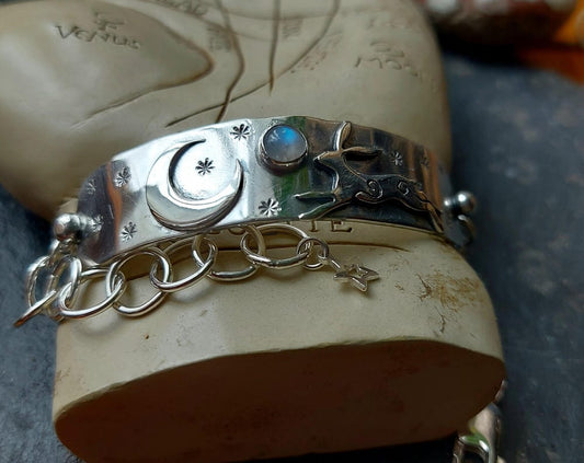 Silver leaping hare with Moon and Stars
