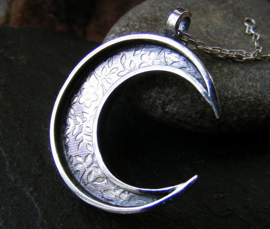 Silver Crescent Moon Flower Textured Pendant necklace Hammered moon pendant with chain