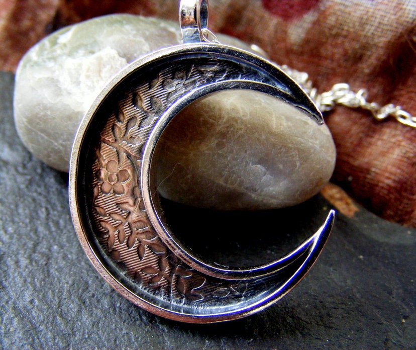 Silver Crescent Moon Flower Textured Pendant necklace Hammered moon pendant with chain