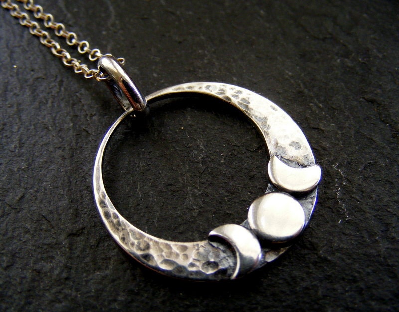 Silver Triple Moon Crescent Hammered  Pendant Necklace  Circle Celestial Pendant