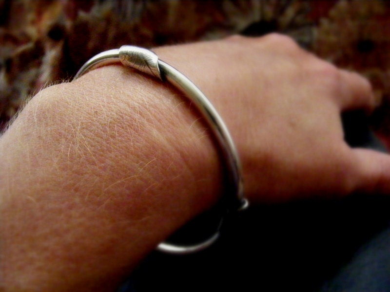 Silver Bangle Round with leaves , Simple silver leaf bangle